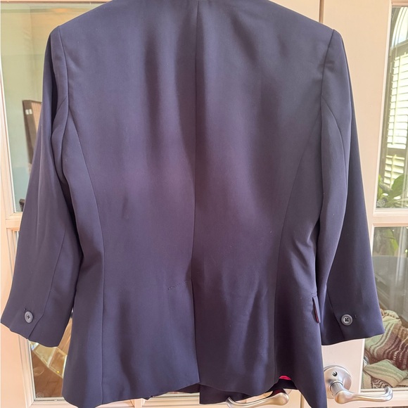 Tommy Hilfiger Navy Blue Blazer - Pink Lining Surprise! - Size 4 - Picture 2 of 6